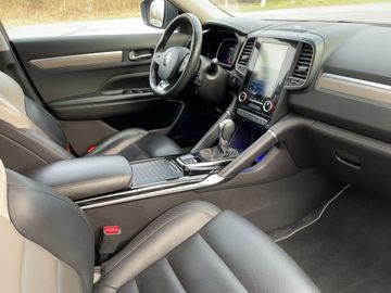 Car image 11