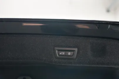 Car image 45