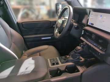 Car image 10