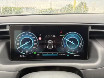 Car image 29