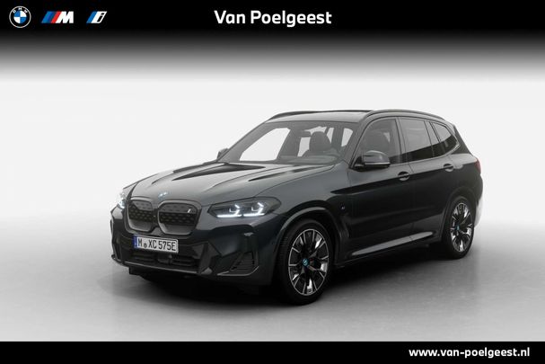 BMW iX3 210 kW image number 1