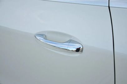 Car image 37