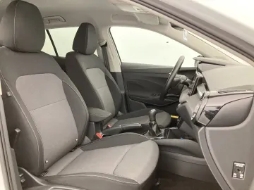Car image 36