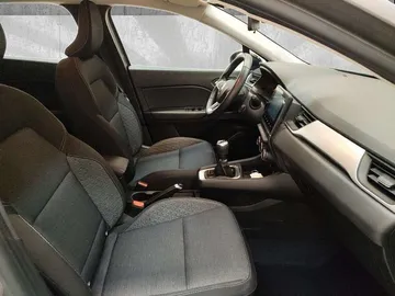 Car image 15