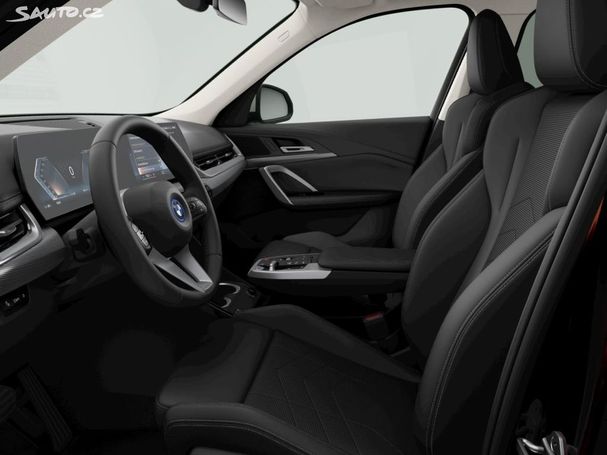 BMW iX1 xDrive30 225 kW image number 7