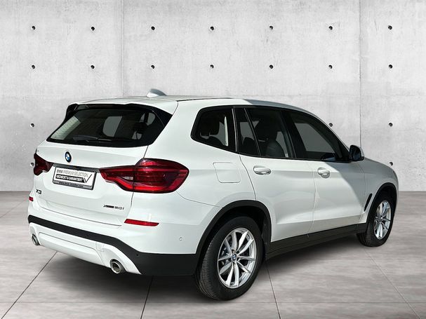 BMW X3 xDrive20i Advantage 135 kW image number 3