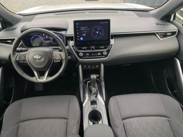 Car image 15