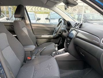 Car image 16