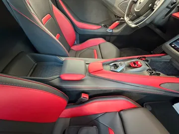 Car image 32