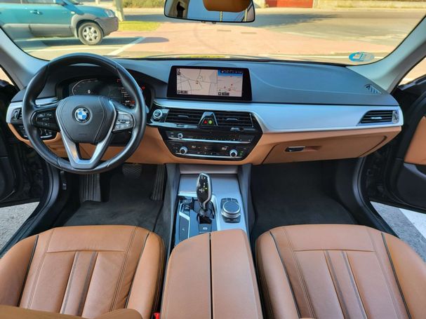 BMW 520d Luxury Line 140 kW image number 13