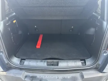 Car image 36