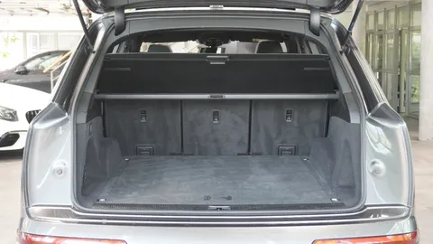 Car image 42