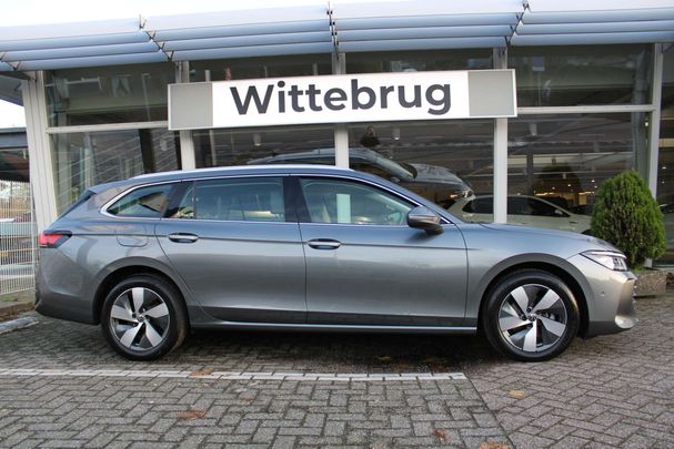 Volkswagen Passat Variant 1.5 eTSI Business DSG 110 kW image number 16