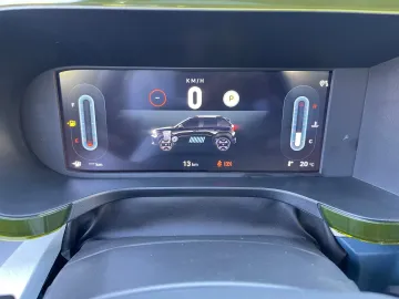 Car image 27