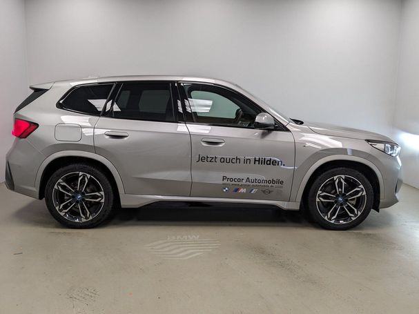 BMW iX1 xDrive30 M Sport 230 kW image number 9