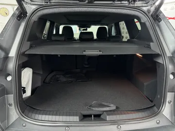 Car image 34