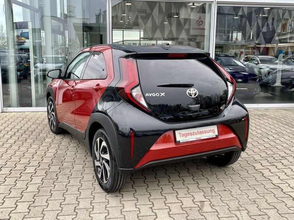 Toyota Aygo X 53 kW image number 5