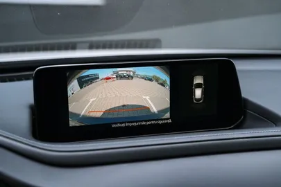 Car image 38