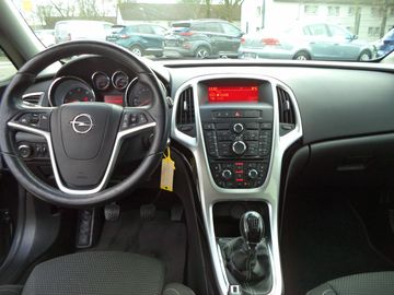 Car image 11