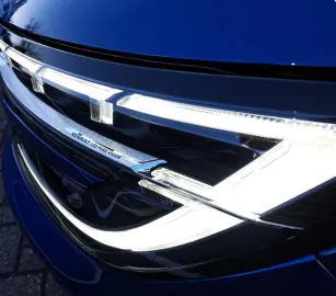 Car image 28