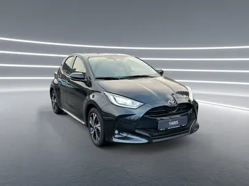 Car image 4