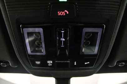 Car image 37