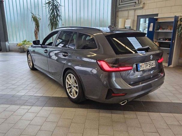 BMW 320d Touring M Sport 140 kW image number 3