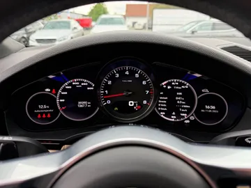 Car image 49
