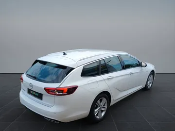 Car image 35