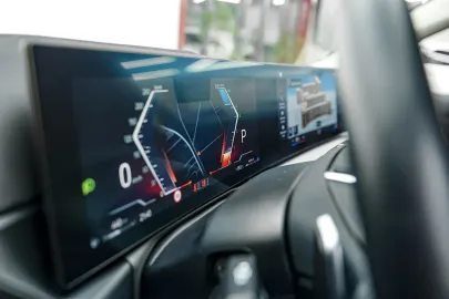 Car image 33