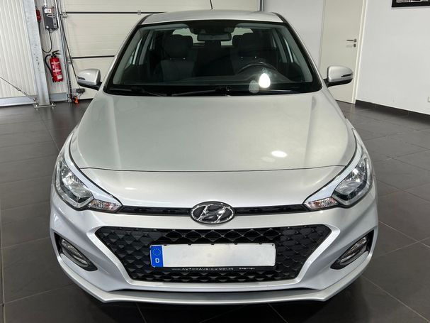 Hyundai i20 Blue 1.2 62 kW image number 9