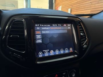 Car image 37