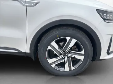 Car image 33
