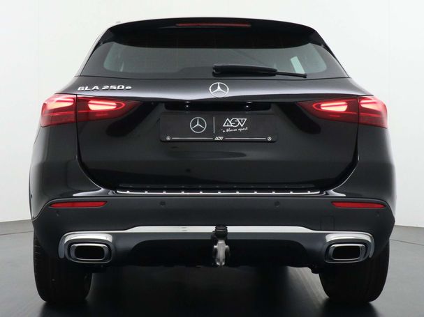 Mercedes-Benz GLA 250 e 160 kW image number 3