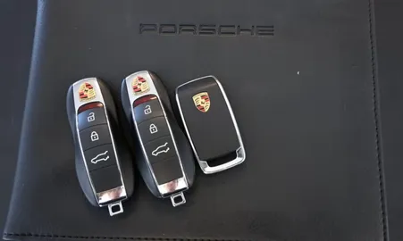 Car image 21