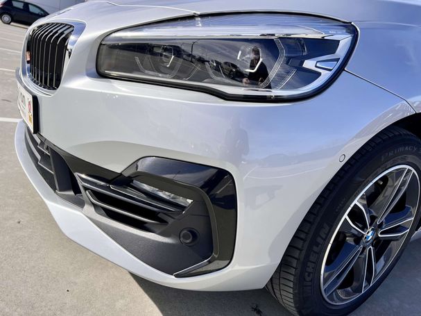 BMW 220i Active Tourer 141 kW image number 16