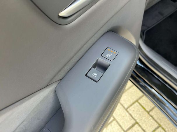 Hyundai Kona Electric 160 kW image number 20