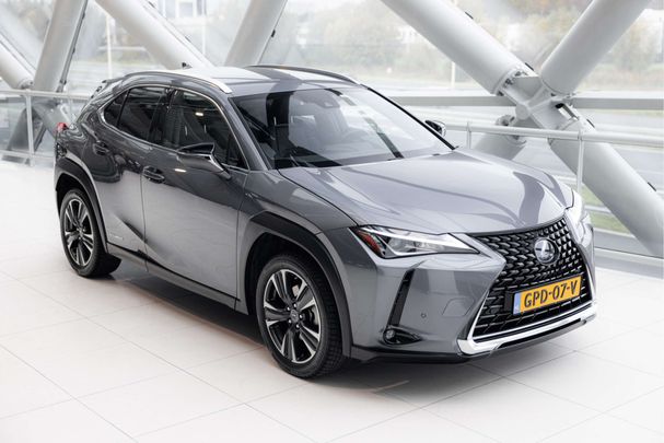 Lexus UX 250h 135 kW image number 48