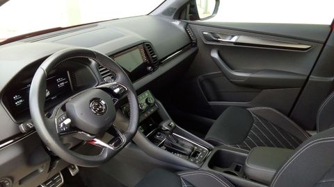 Car image 15