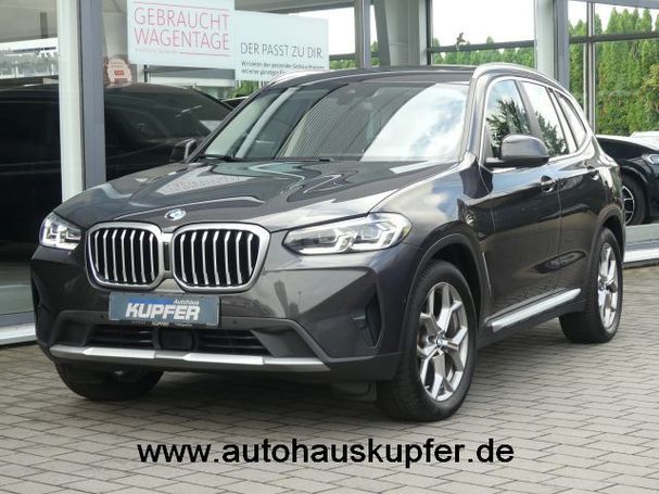 BMW X3 xDrive20i 135 kW image number 1