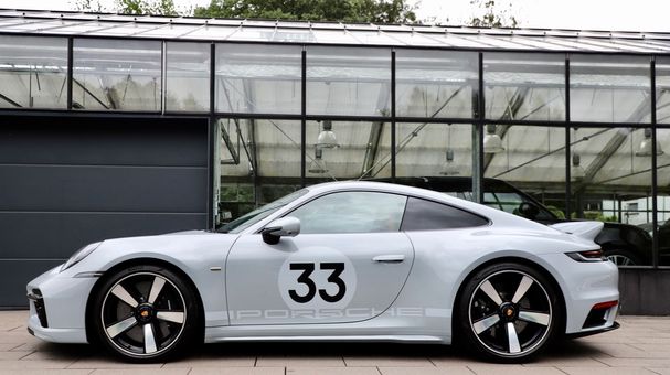 Porsche 992 Sport Classic 405 kW image number 7