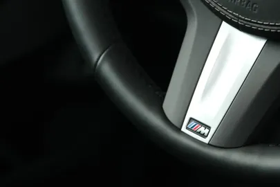 Car image 42