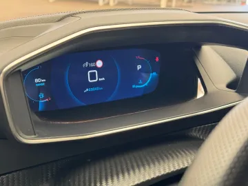 Car image 32