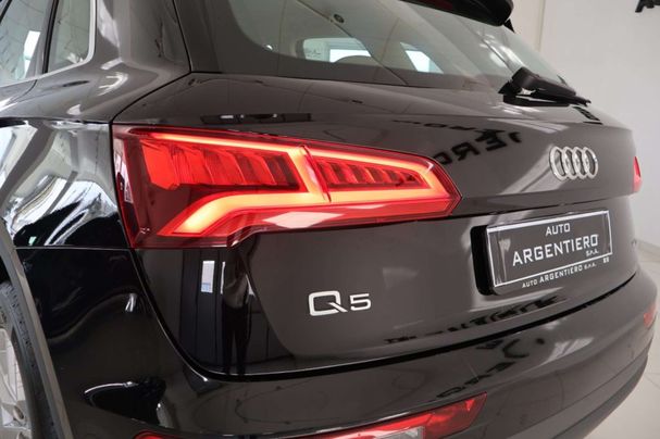 Audi Q5 40 TDI quattro Business 140 kW image number 38