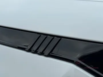 Car image 36
