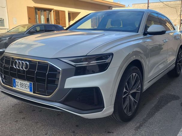 Audi Q8 50 TDI S-line 210 kW image number 1