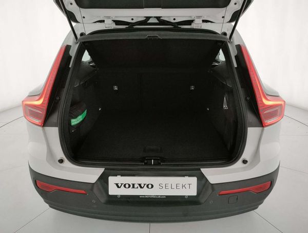 Volvo XC40 T2 Momentum 95 kW image number 27