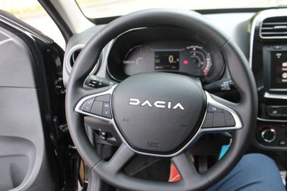 Car image 24