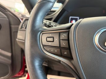 Car image 27