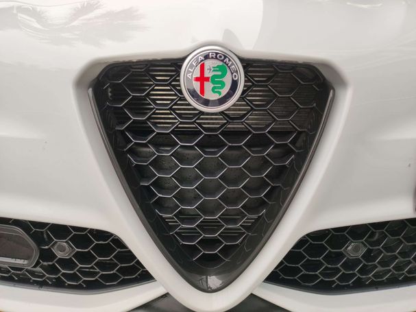 Alfa Romeo Giulia 2.0 147 kW image number 32